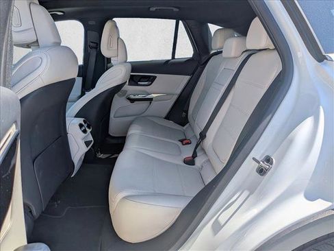 Used 2026 Mercedes-Benz GLC 300 4MATIC image 18
