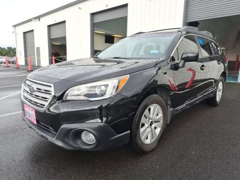 Used 2016 Subaru Outback 2.5i Premium AWD/4WD image 5