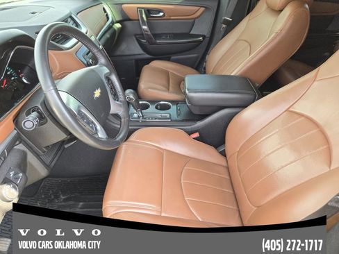 Used 2017 Chevrolet Traverse Premier image 12