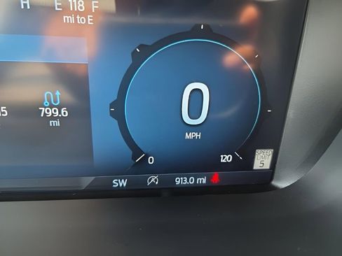 Used 2025 Ford F150 Lariat w/ FX4 Off-Road Package image 26