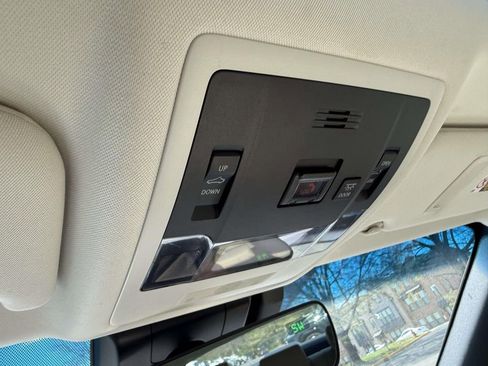 Used 2020 Lexus ES 350 Premium w/ Premium Package image 25