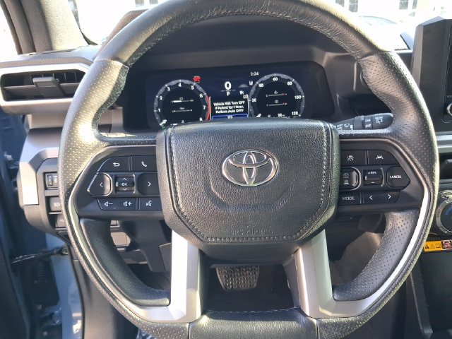 Used 2025 Toyota 4Runner TRD Off-Road AWD/4WD image 15