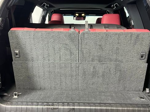 Used 2023 Lexus GX 460 Premium image 27