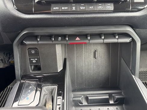 Used 2023 Toyota Tundra SR5 w/ SR5 Convenience Package AWD/4WD image 29