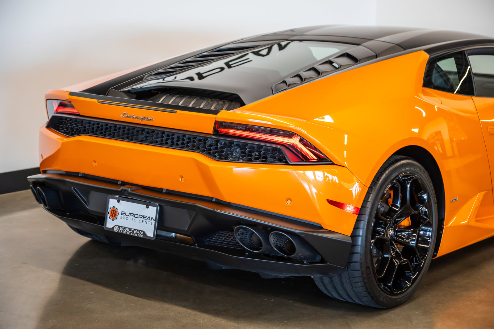 Used 2015 Lamborghini Huracan LP 610-4 AWD/4WD image 24