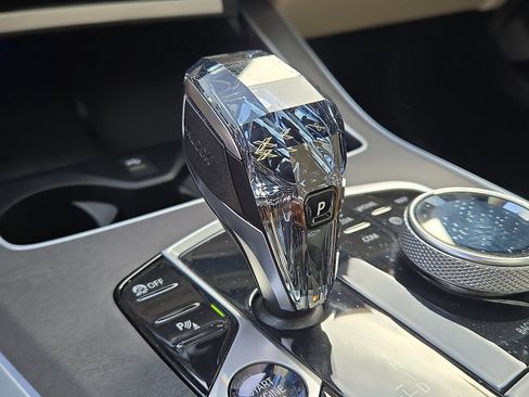 Certified 2022 BMW X5 xDrive40i w/ M Sport Package image 16