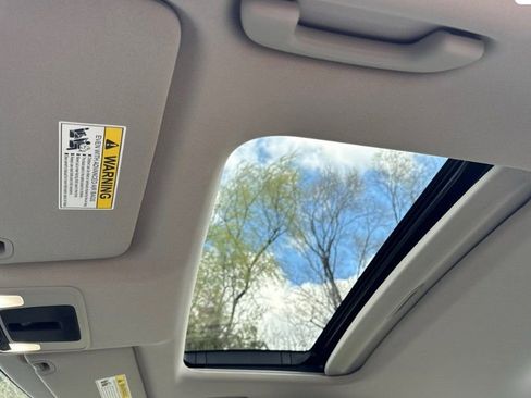 Used 2022 Honda Civic EX image 10