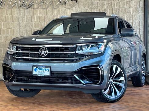 Used 2020 Volkswagen Atlas Cross Sport SEL R-Line image 2