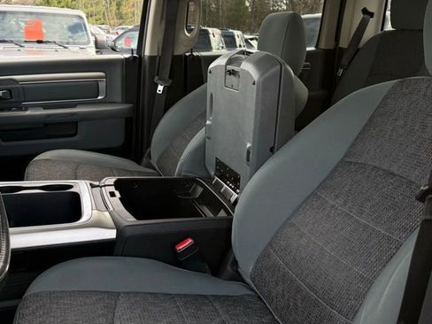 Used 2018 RAM 1500 Big Horn image 23