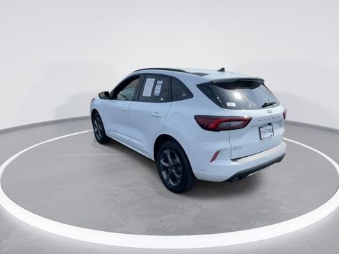 Used 2023 Ford Escape ST-Line image 6