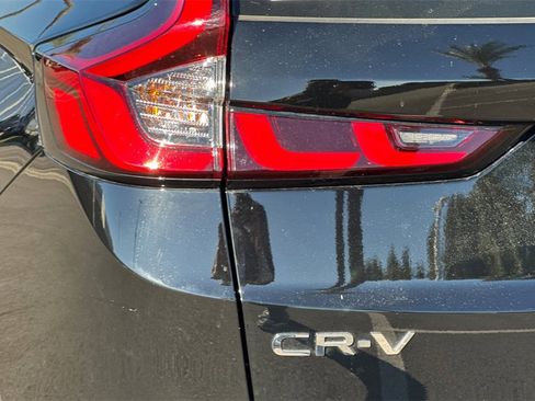 Certified 2024 Honda CR-V LX image 30