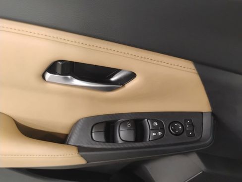 New 2025 Nissan Sentra SV w/ SV Premium Package image 12