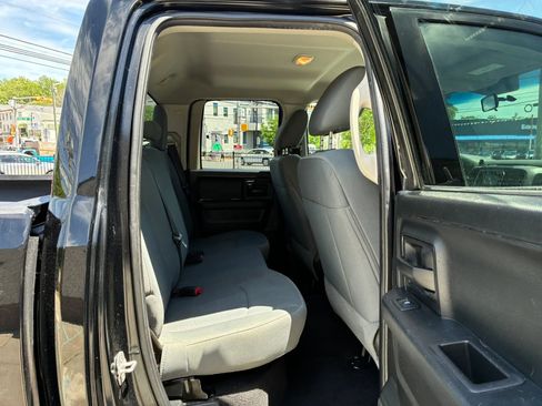 Used 2014 RAM 1500 Express AWD/4WD image 16