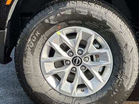 New 2026 Nissan Frontier S image 23