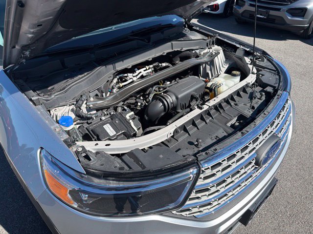 Used 2022 Ford Explorer Limited AWD/4WD image 57