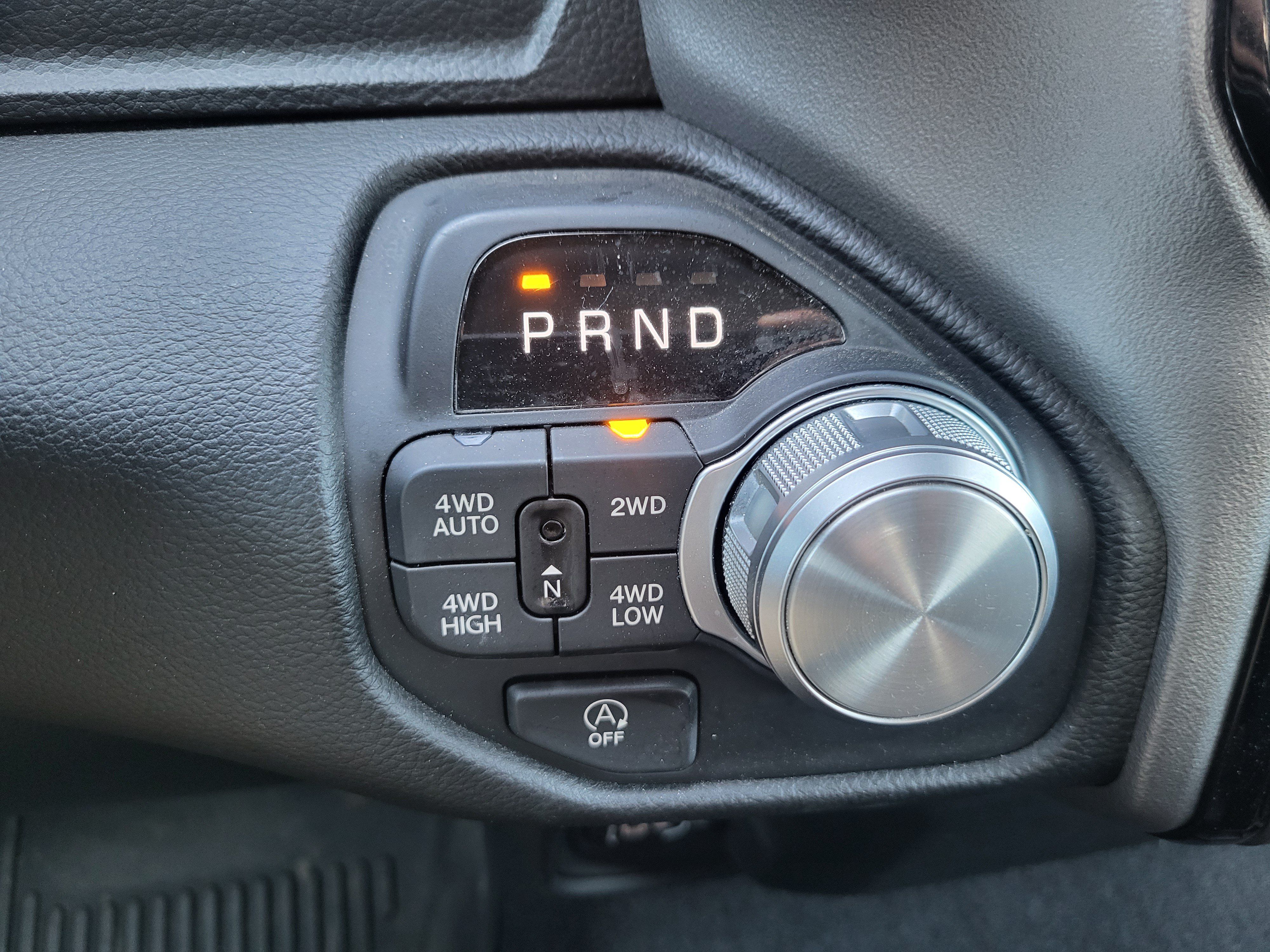 Used 2025 RAM 1500 Laramie AWD/4WD image 17