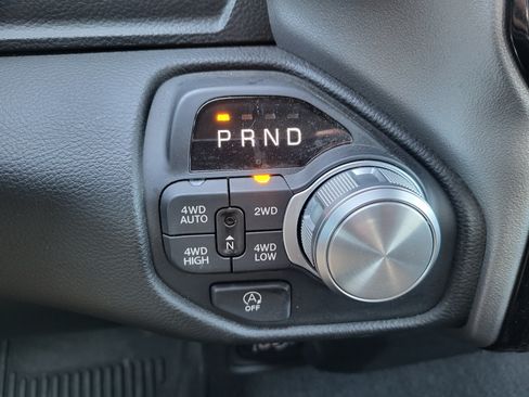 Used 2025 RAM 1500 Laramie AWD/4WD image 17