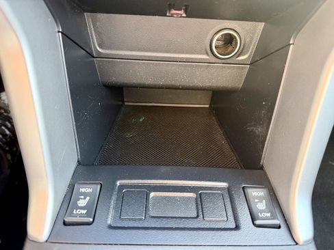 Used 2015 Subaru Forester 2.5i Premium w/ All-Weather Package image 29