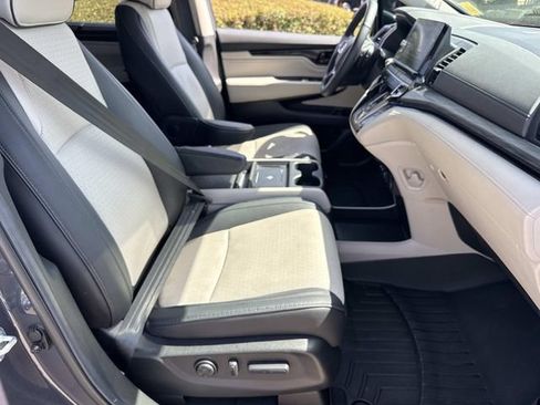 Used 2026 Honda Odyssey Elite image 11