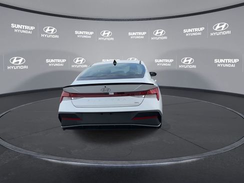 Used 2025 Hyundai Elantra SEL image 20