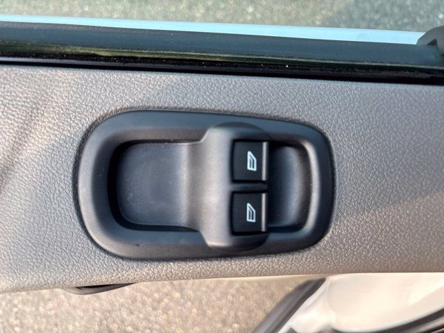 Used 2023 Ford E-Transit Medium Roof RWD image 13