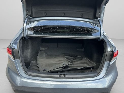 Used 2025 Toyota Corolla LE FWD image 9