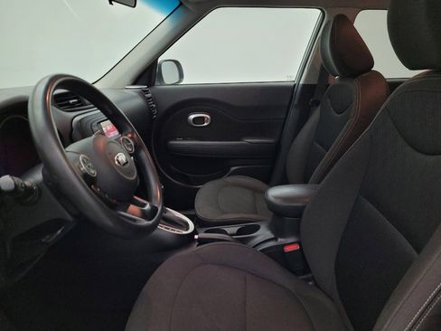 Used 2016 Kia Soul image 17