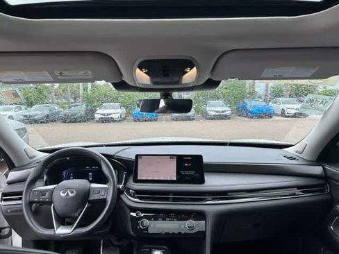 Used 2024 INFINITI QX60 Luxe w/ Performance Audio Package FWD image 10