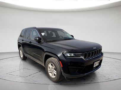 Used 2023 Jeep Grand Cherokee Laredo