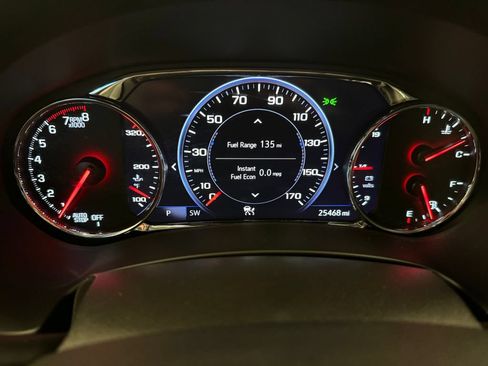 Used 2024 GMC Terrain Denali w/ Denali Premium Package AWD/4WD image 10