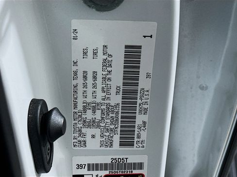 Used 2024 Toyota Tundra Platinum AWD/4WD image 12