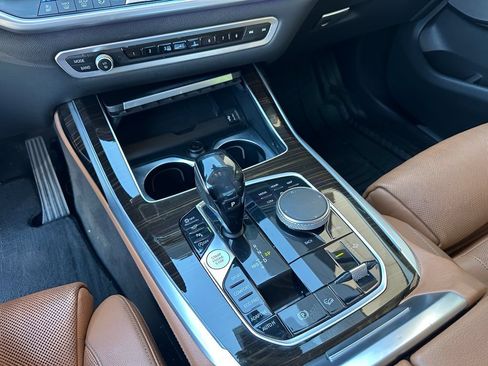 Used 2019 BMW X7 xDrive40i w/ Premium Package AWD/4WD image 26