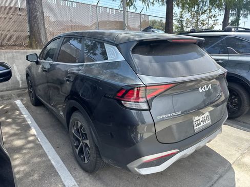 Used 2023 Kia Sportage EX FWD image 4
