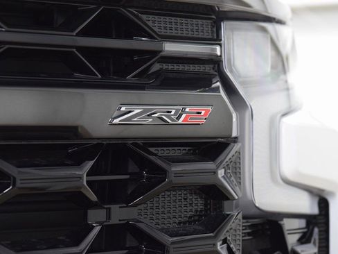 New 2026 Chevrolet Silverado 1500 ZR2 image 16