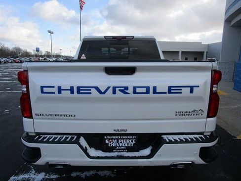 Certified 2025 Chevrolet Silverado 1500 High Country w/ Technology Package image 4