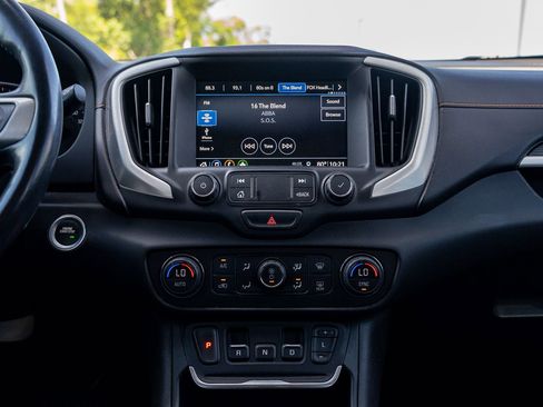 Used 2019 GMC Terrain SLT FWD image 32