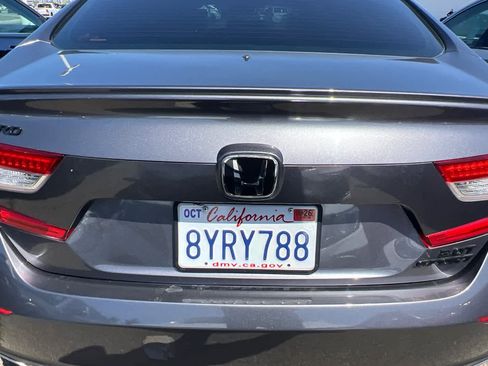 Used 2018 Honda Accord Sport image 19