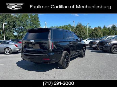Used 2026 Cadillac Escalade Platinum Sport w/ LPO, ONYX Package AWD/4WD image 5