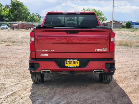 Used 2022 Chevrolet Silverado 1500 High Country w/ Safety Package II AWD/4WD image 4