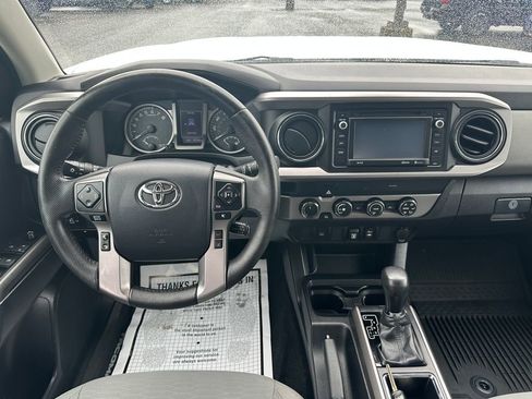 Used 2019 Toyota Tacoma SR5 image 15