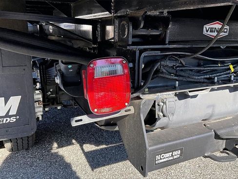 Used 2024 RAM 5500 Tradesman image 19