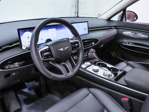 Used 2026 Genesis GV70 2.5T AWD/4WD image 2