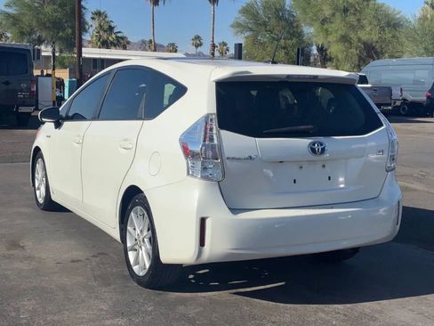Used 2012 Toyota Prius V Five FWD image 5