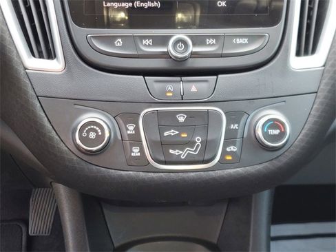 Used 2022 Chevrolet Malibu RS image 25