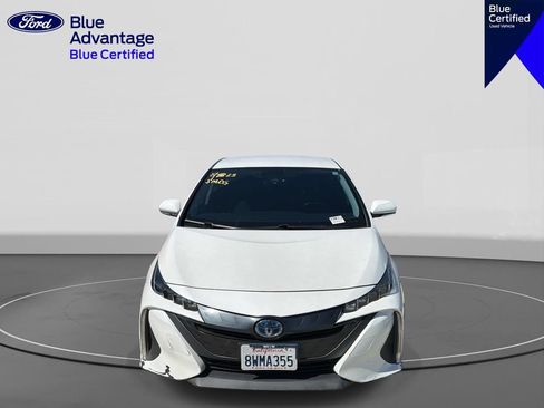 Used 2021 Toyota Prius Prime XLE w/ Carpet Mat Package (TMS) FWD image 5