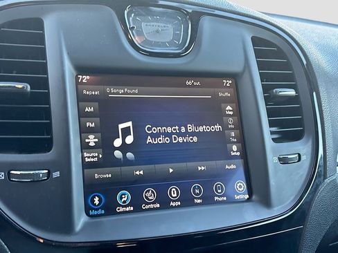 Used 2023 Chrysler 300 S w/ Comfort Group image 15