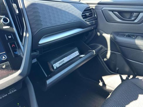 Certified 2025 Subaru Forester Premium image 17