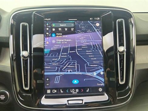 Used 2024 Volvo XC40 B5 Plus image 47