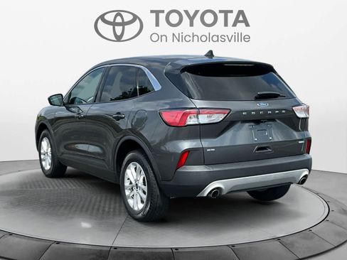 Used 2020 Ford Escape SE AWD/4WD image 3