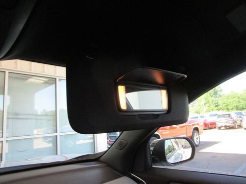 New 2026 GMC Acadia Elevation image 40